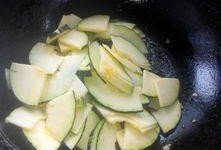 砍瓜能炒吃吗,探索炒食的多样美味