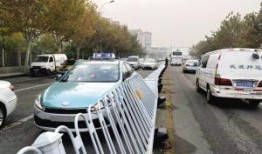 黑龙江护栏吃瓜,围观奇观引热议