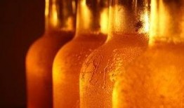 啤酒群众吃瓜视频,欢乐氛围下的趣味瞬间