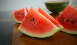吃哈密瓜加糖,哈密瓜加糖的味蕾盛宴