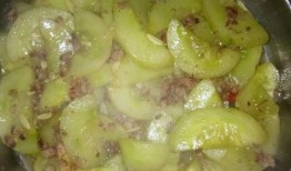 石灰瓜如何炒着吃,家常美味新尝试