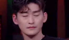 异国恋吃瓜,揭秘异国恋中的甜蜜与挑战