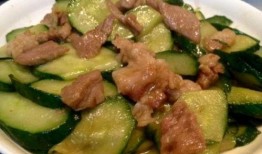 白生瓜怎么炒着吃,家常美味新尝试